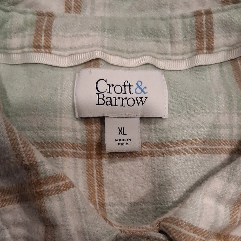croft & barrow Light Mint Plaid Button-Down Shirt - Picture 2 of 4